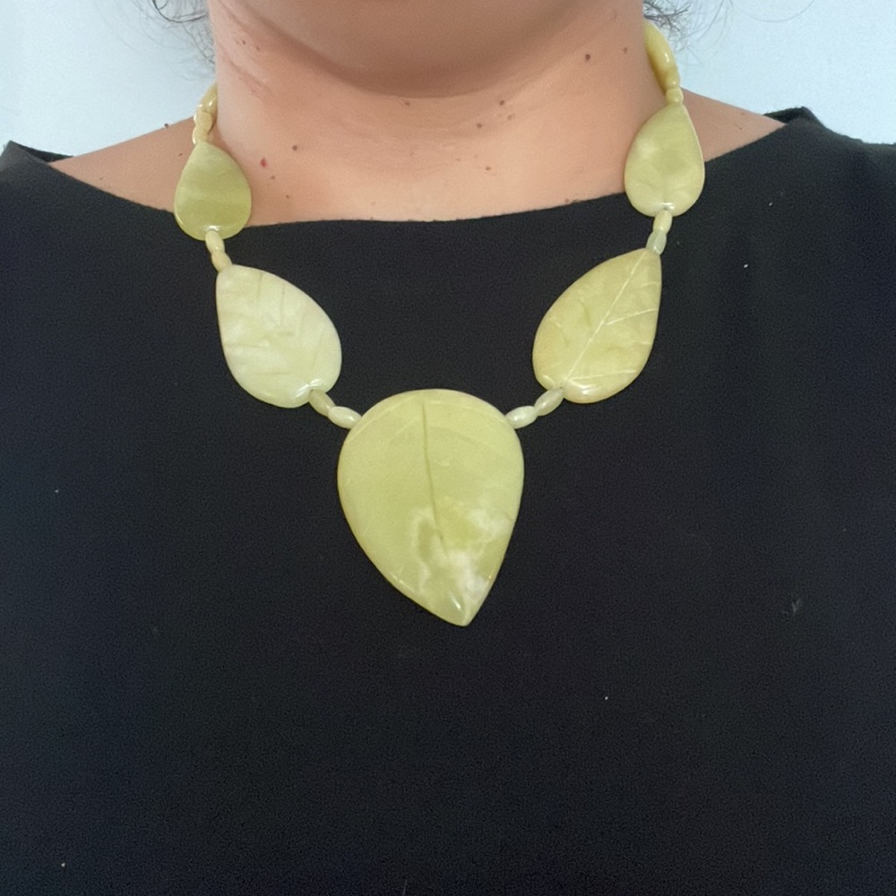 Set necklace + earrings